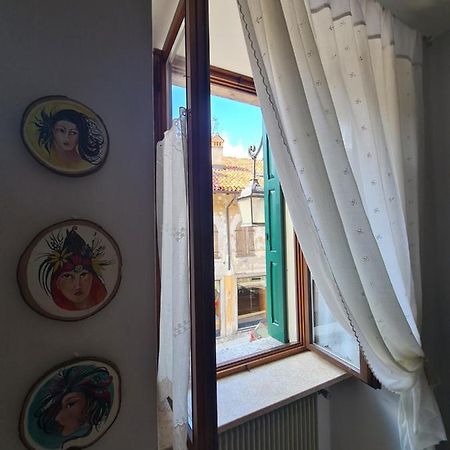 Via Mezzaterra 10 Apartment แฟลเตร ภายนอก รูปภาพ